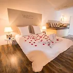 ベッド・アンド・ブレックファスト La Maison Gustave ナルボンヌ