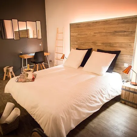 La Maison Gustave Bed & Breakfast 3*