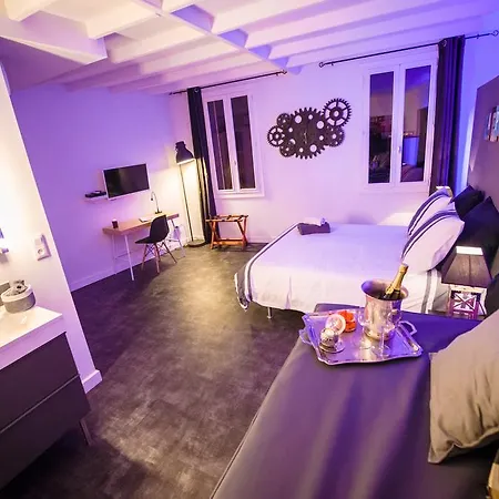 ベッド・アンド・ブレックファスト La Maison Gustave 4*