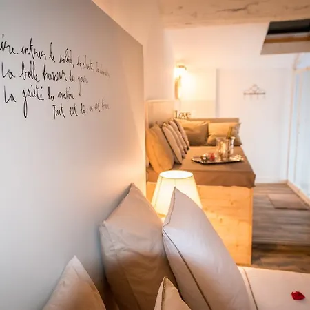 Bed & Breakfast La Maison Gustave 3*