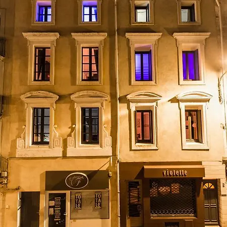 La Maison Gustave Нарбонна