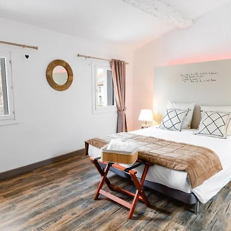 La Maison Gustave Bed and breakfast Narbona