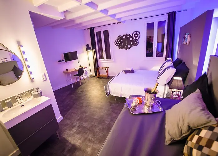Bed & Breakfast La Maison Gustave 4*